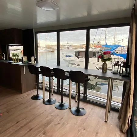 Houseboat Seafront Lejlighed Gdynia